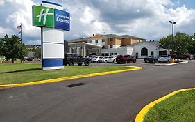 Holiday Inn Express Hotel Pittsburgh-North/Harmarville By Ihg